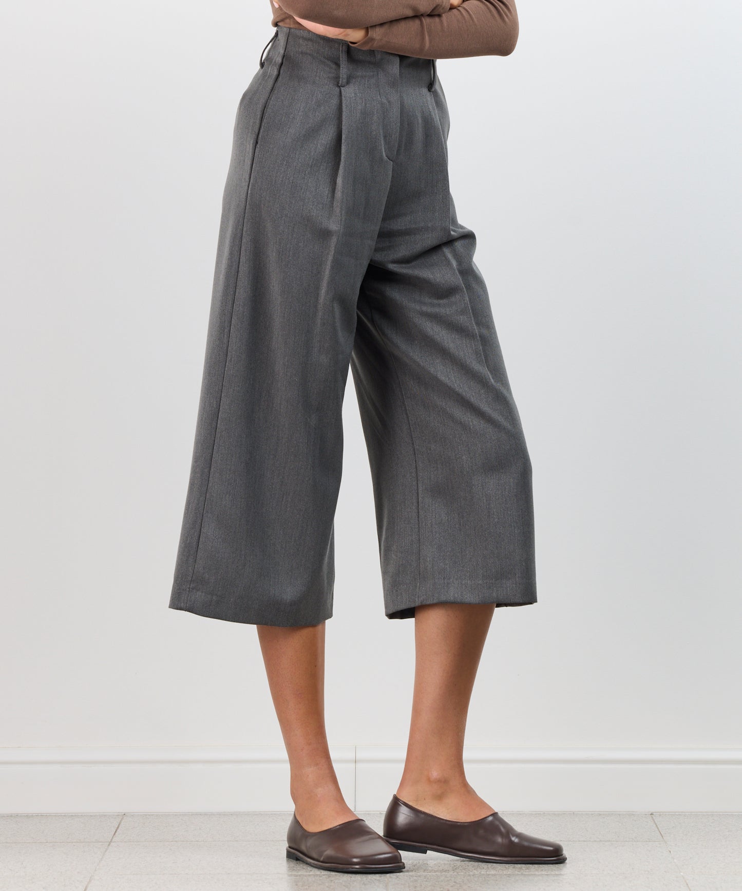 ASPER BERMUDA SHORTS