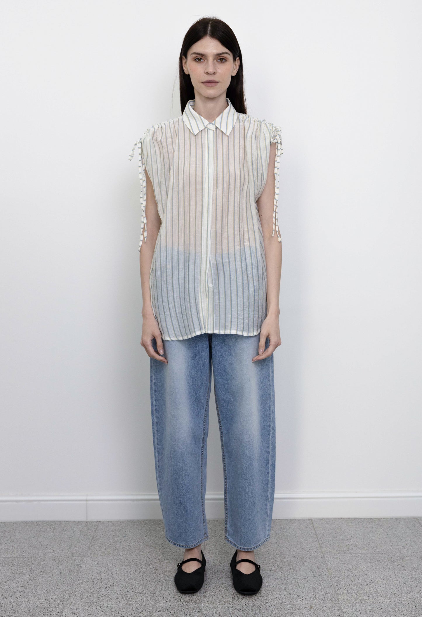 CINCHED SHOULDERS TOP