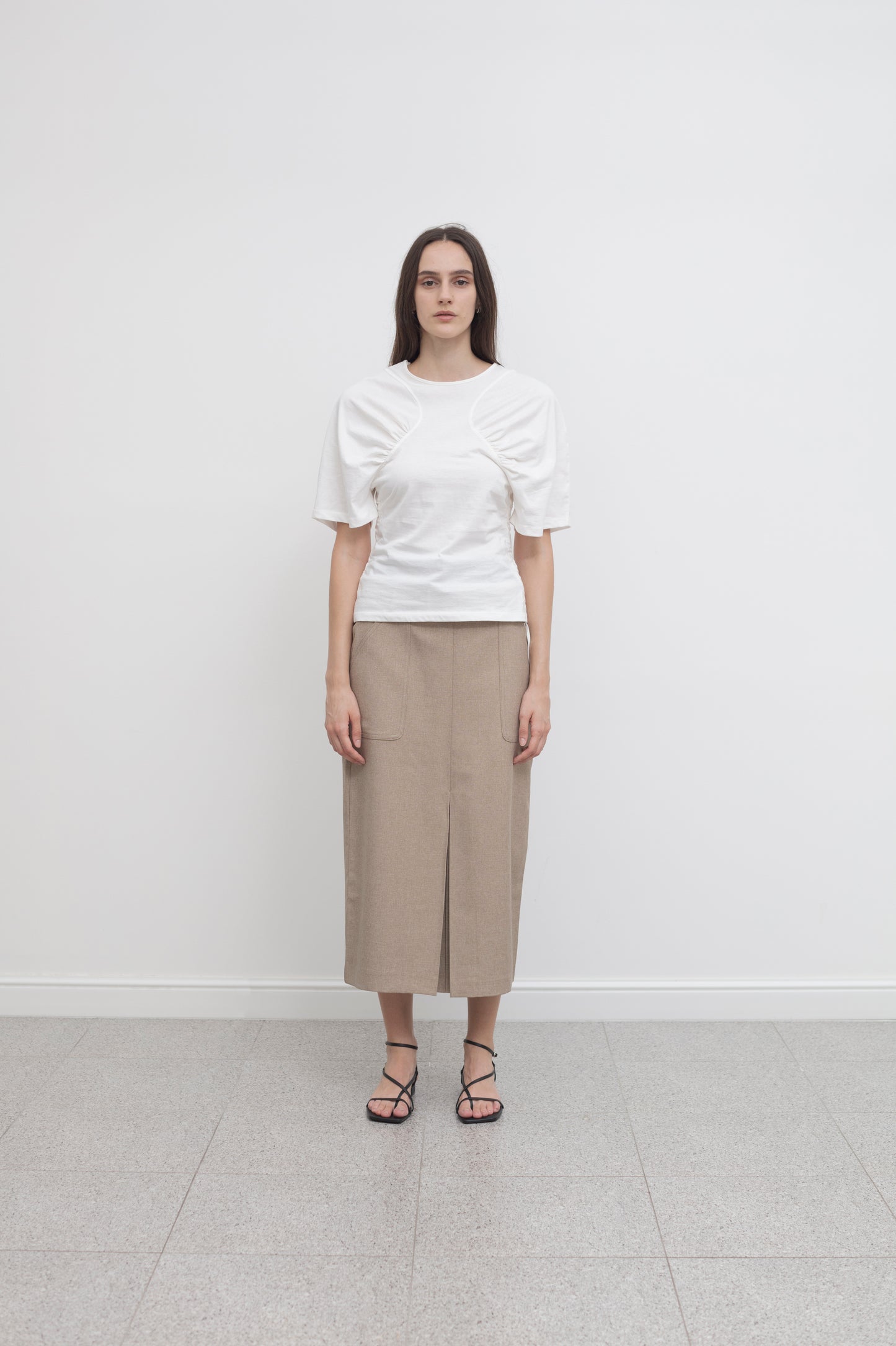 RUCHED TEE