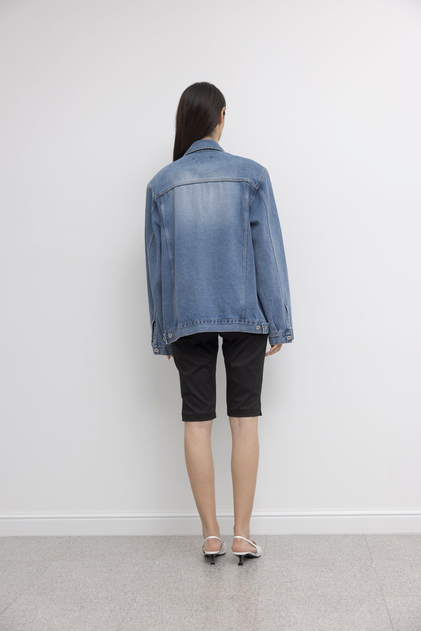 THE BOLD DENIM JACKET