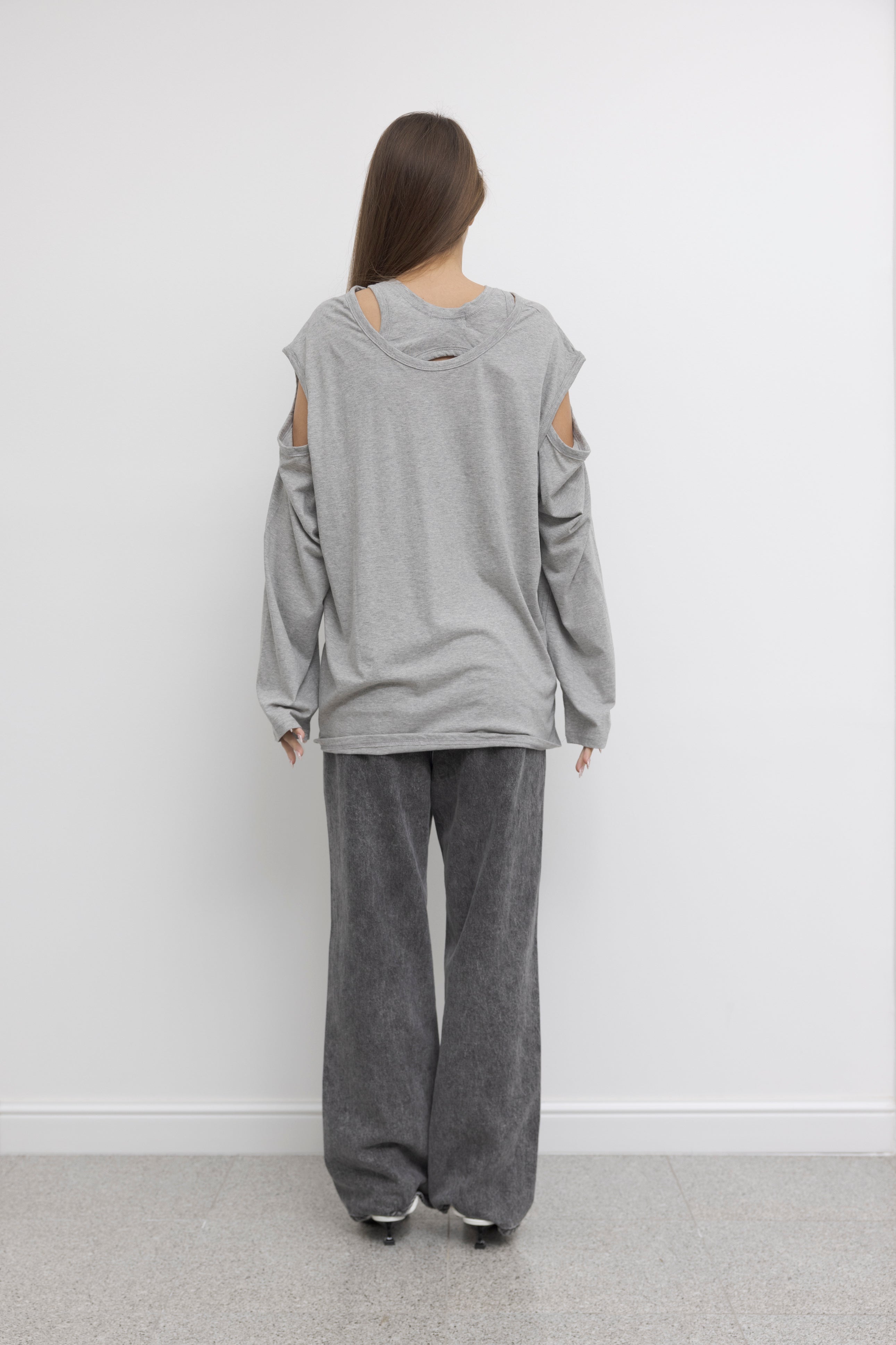 OVERSIZED CUTOUT TEE
