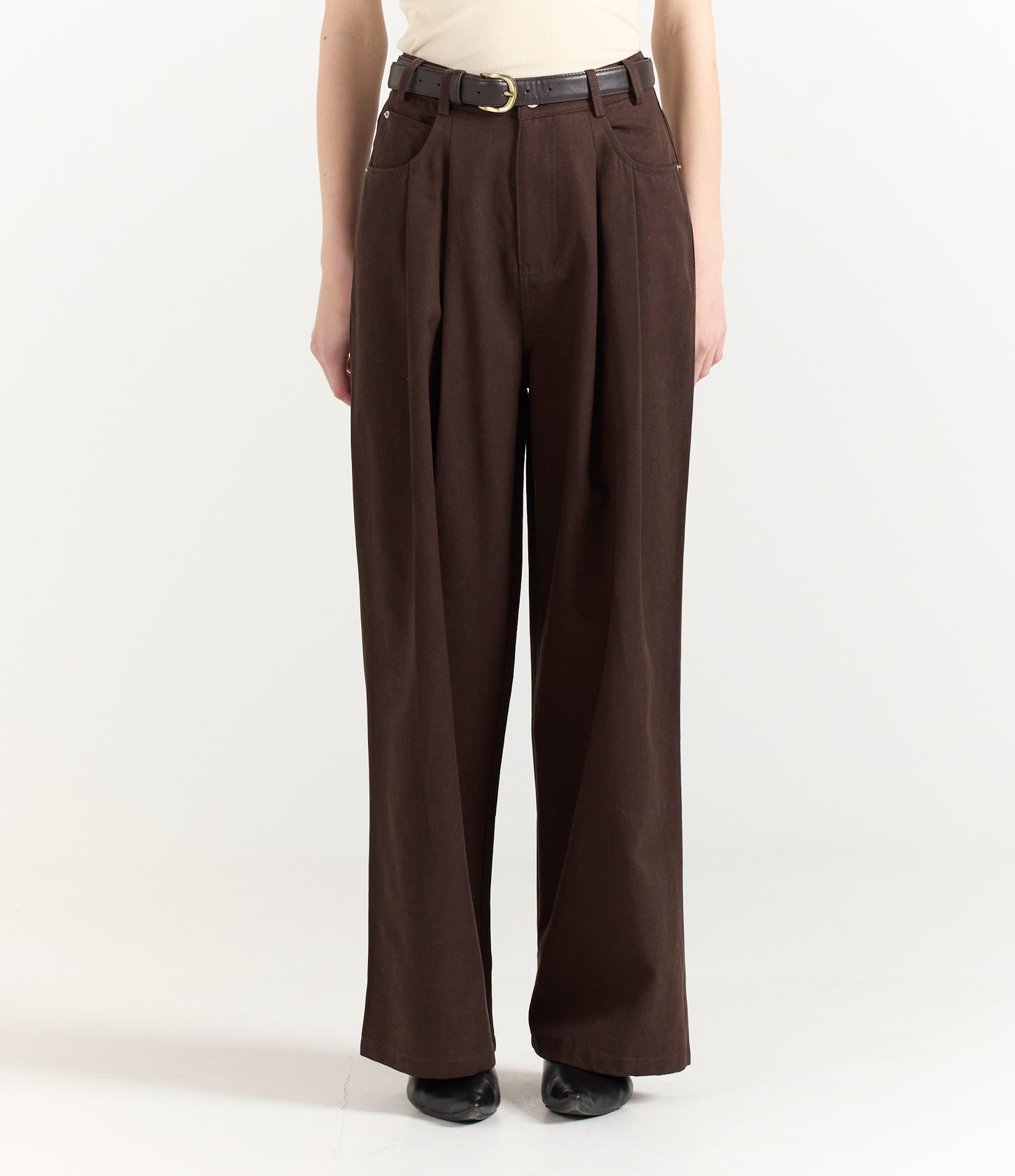 PLEATED BELTED PANTS