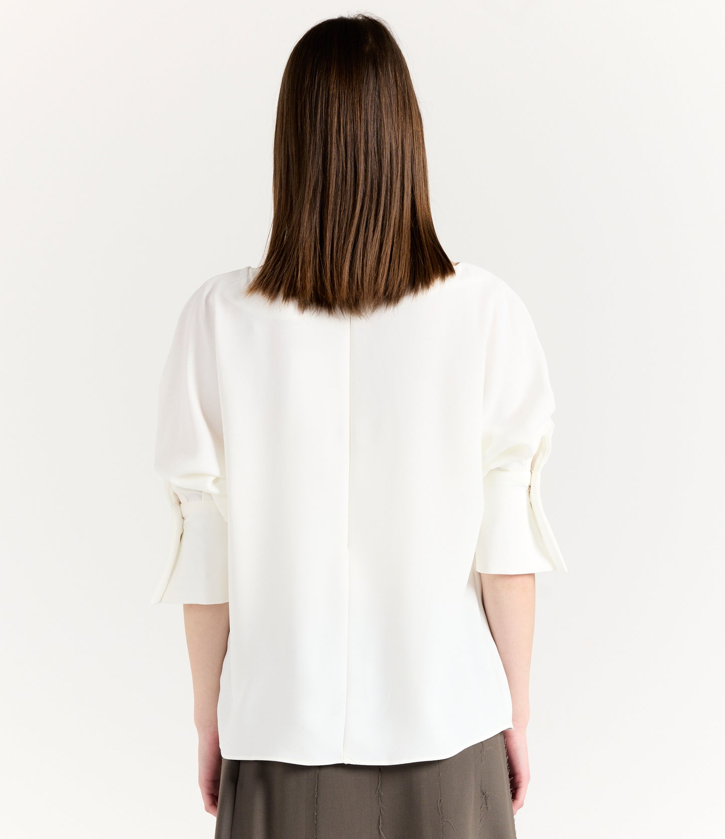 NECK CLOSURE TOP