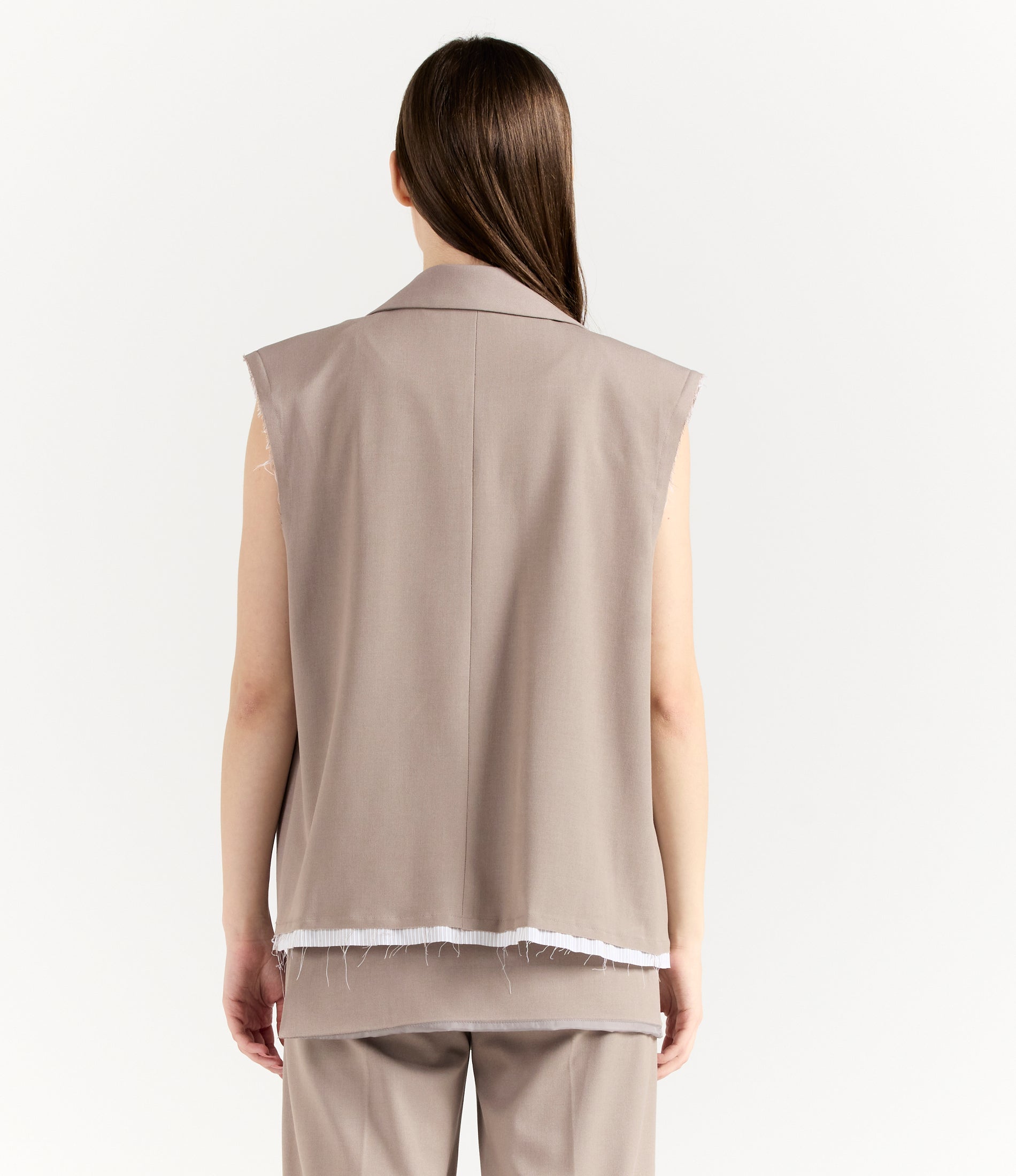 ELIA SUIT