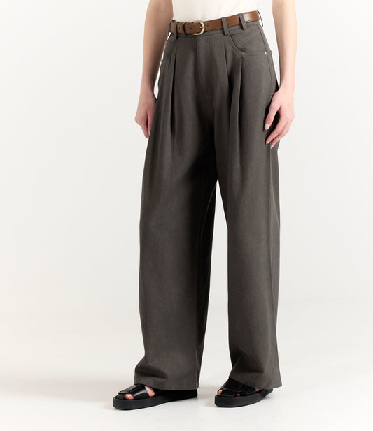 PLEATED BELTED PANTS