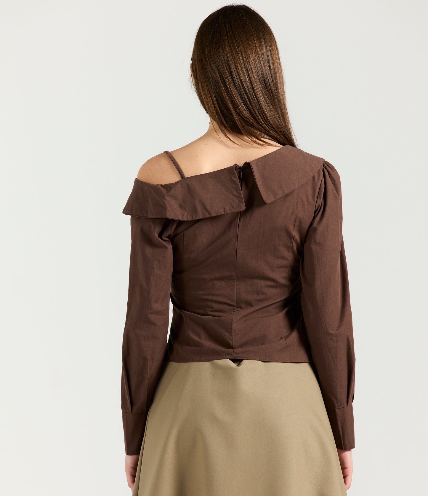 DRAPED SHOULDERS BROWN SHIRT