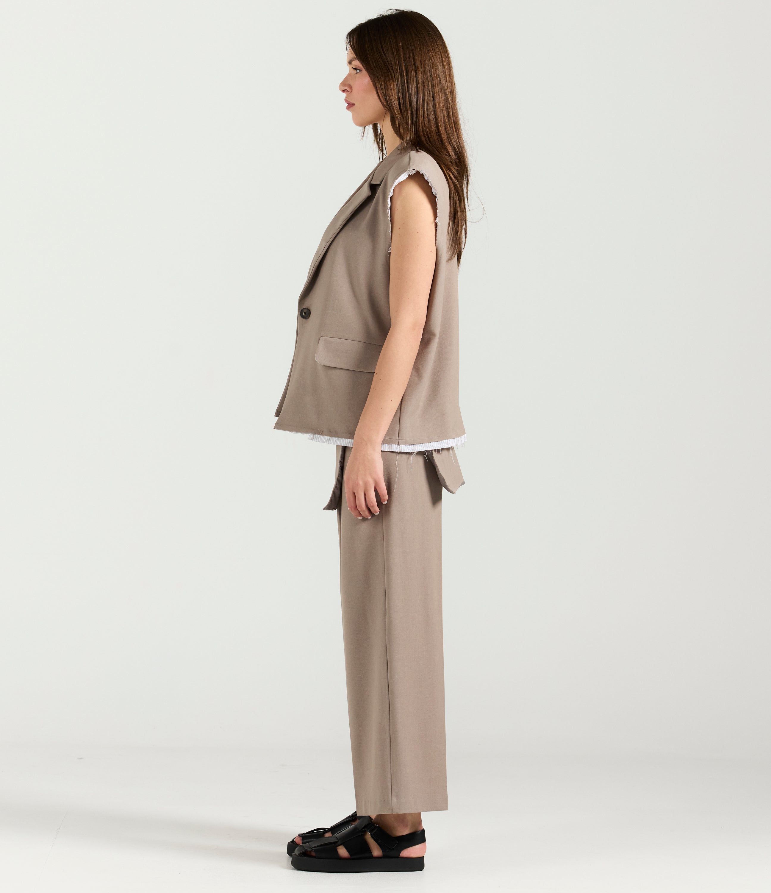 ELIA SUIT