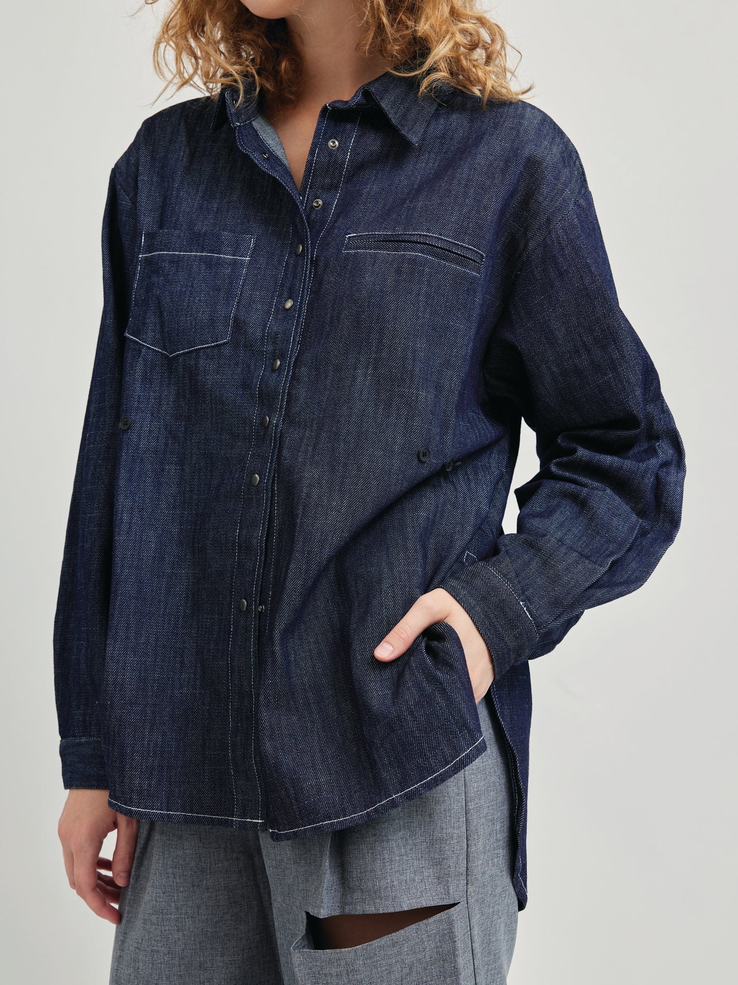 FITTED WAIST DENIM SHIRT