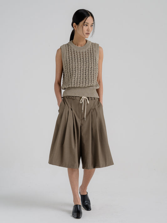 TAUPE KNITTED VEST