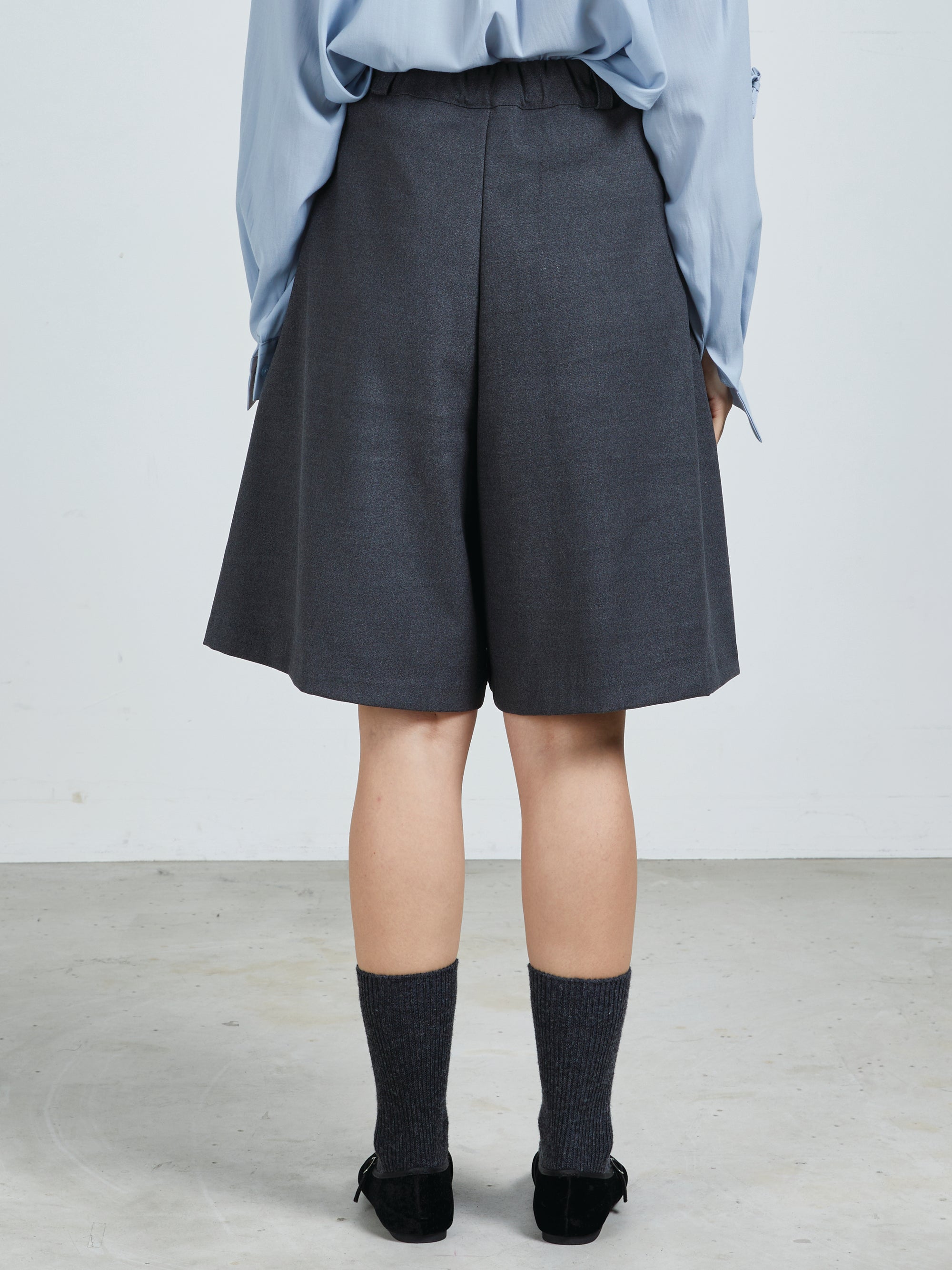 PLEATED WIDE SHORTS