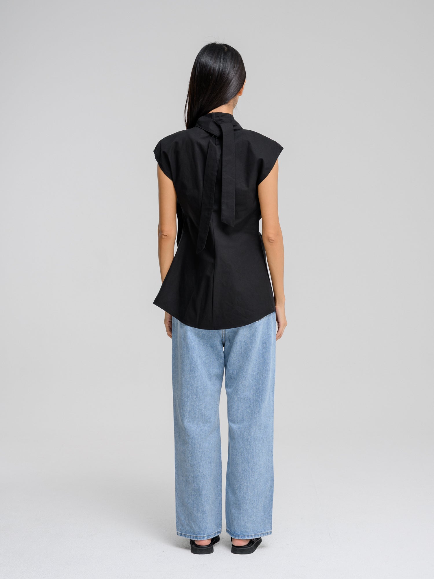 COLLY ASSYMETRIC TOP