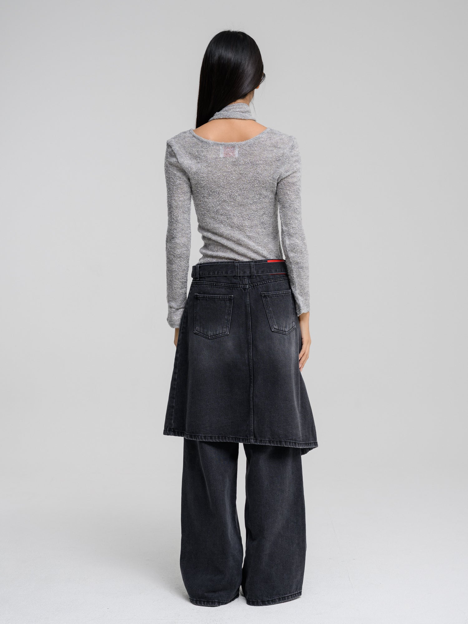 NELIO SCARF TOP
