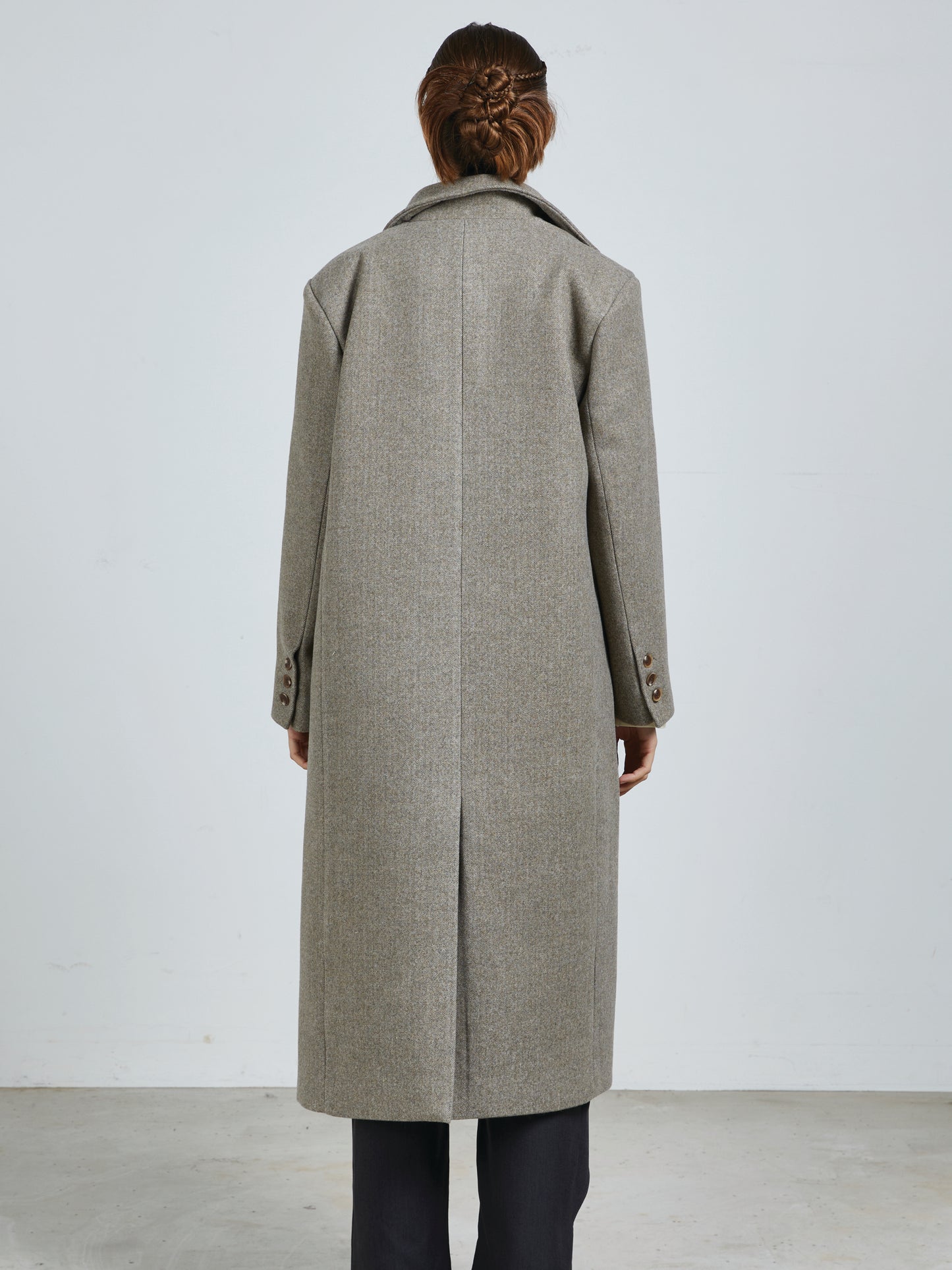 FITTED WOOL COAT