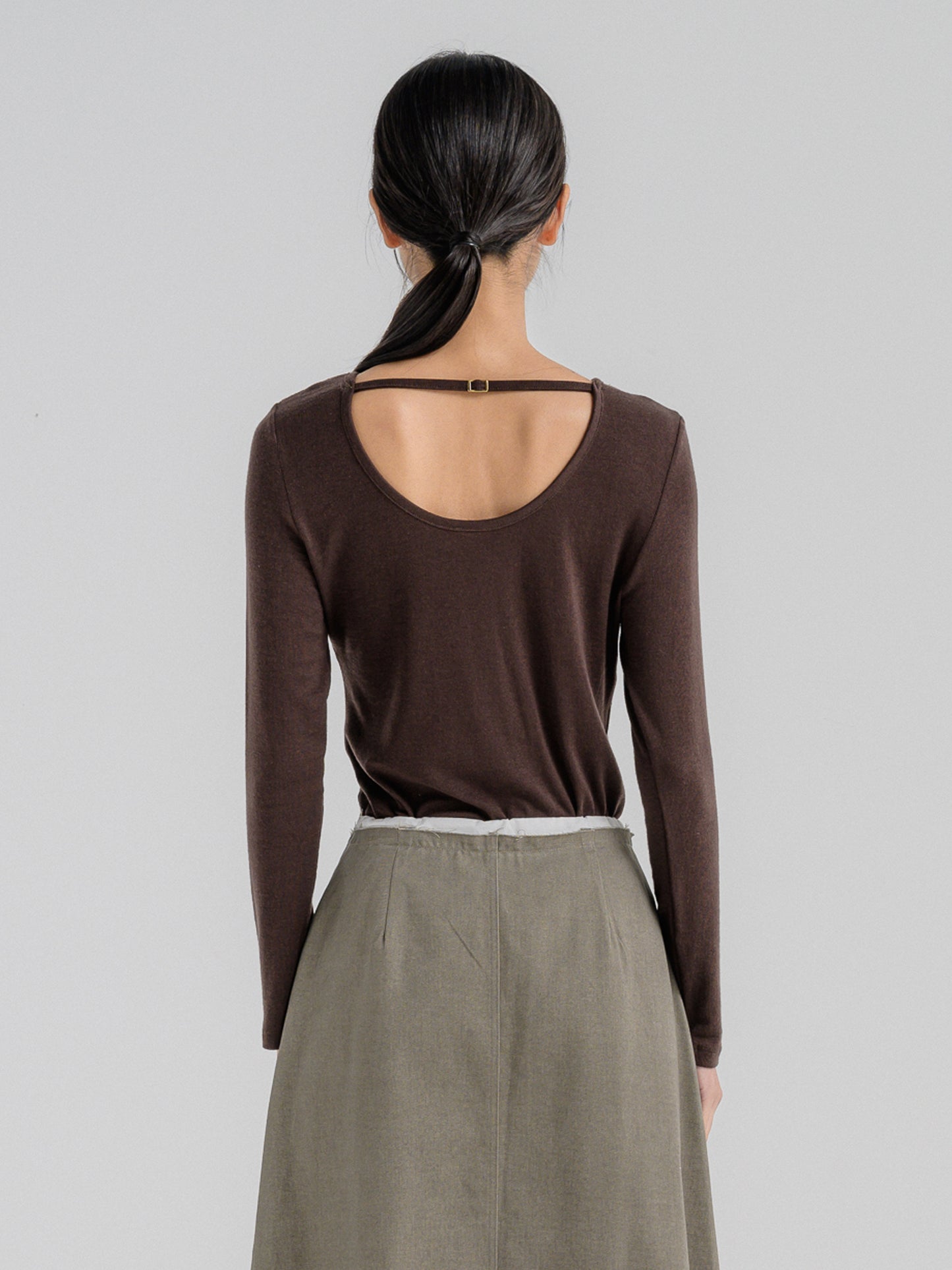 OPEN BACK BROWN TOP