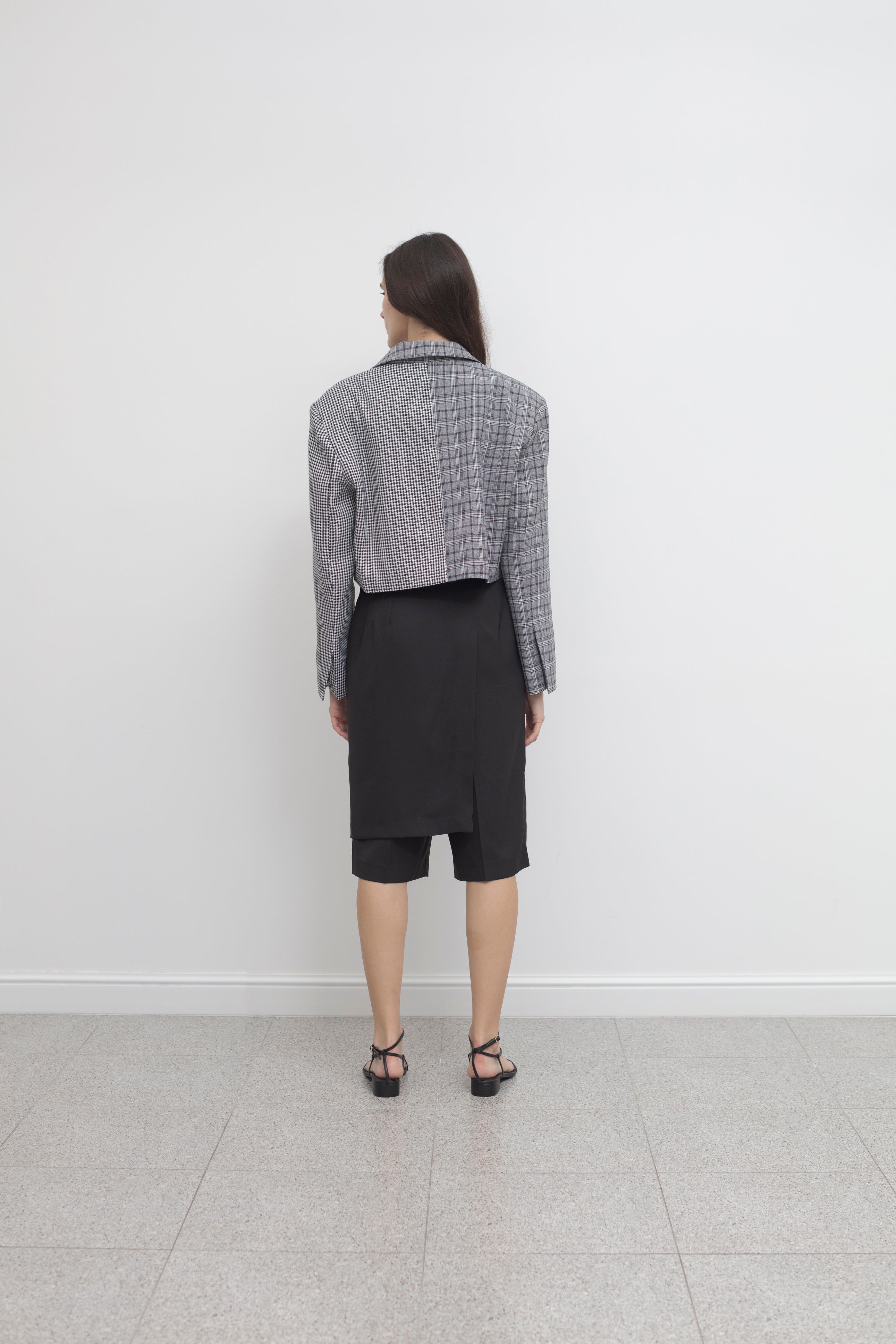 HALF N HALF CROPPED BLAZER