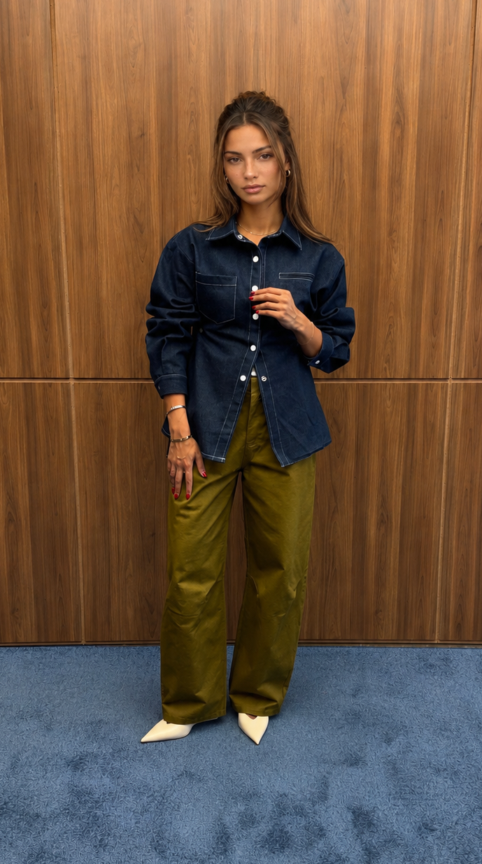 FITTED DENIM SHIRT