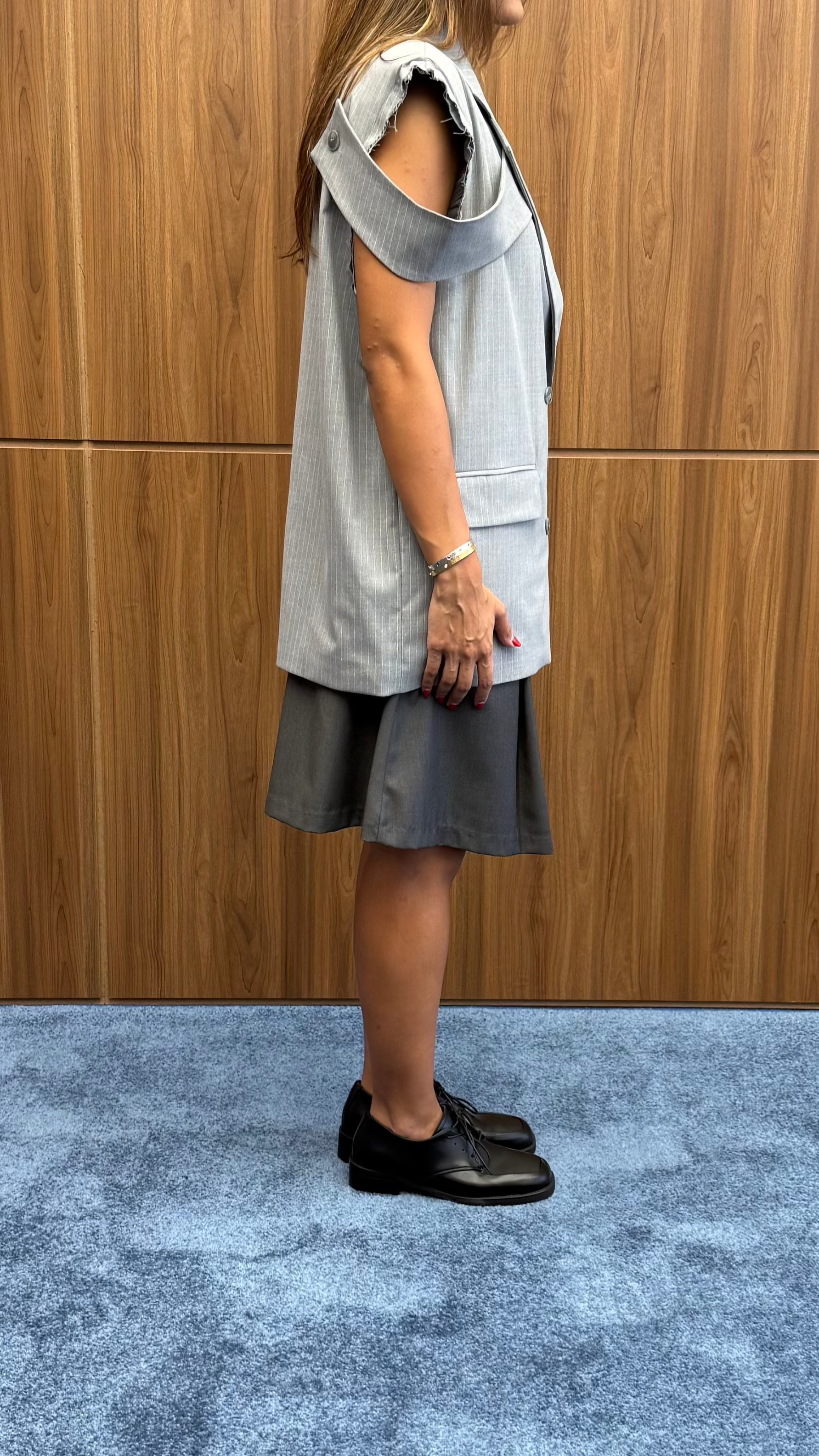 DRAPE VEST