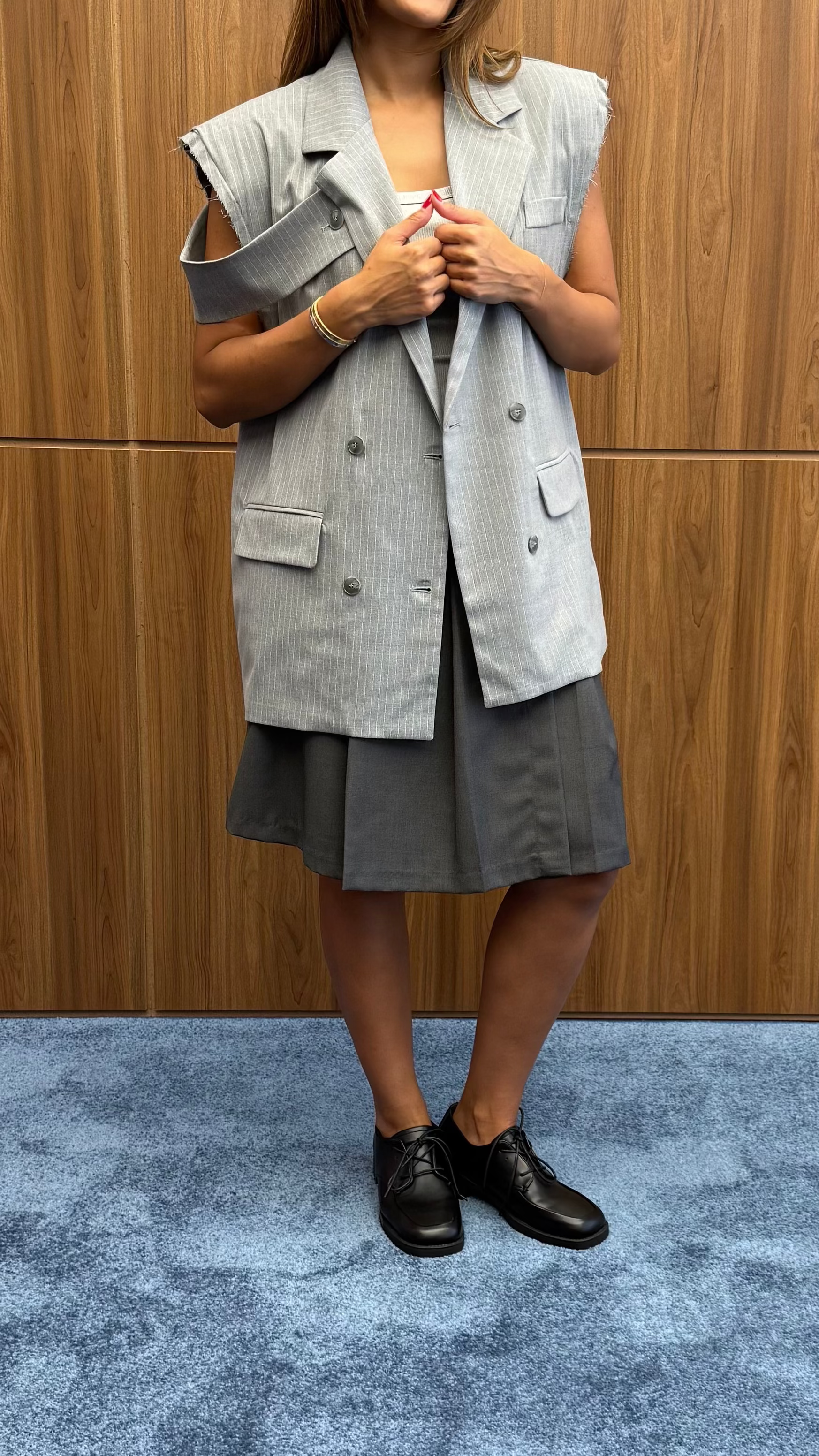 DRAPE VEST
