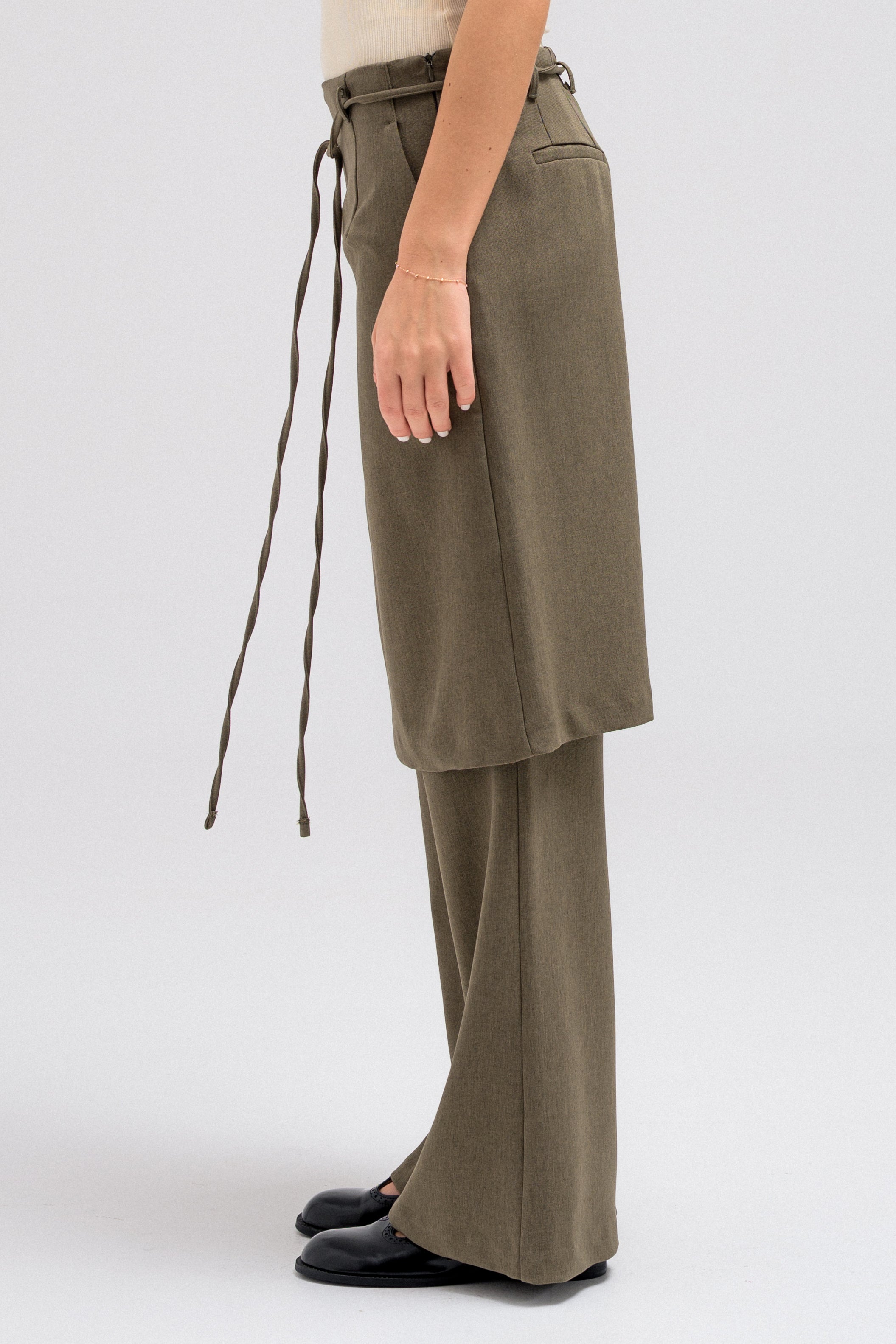 NOVA TAILORED SET