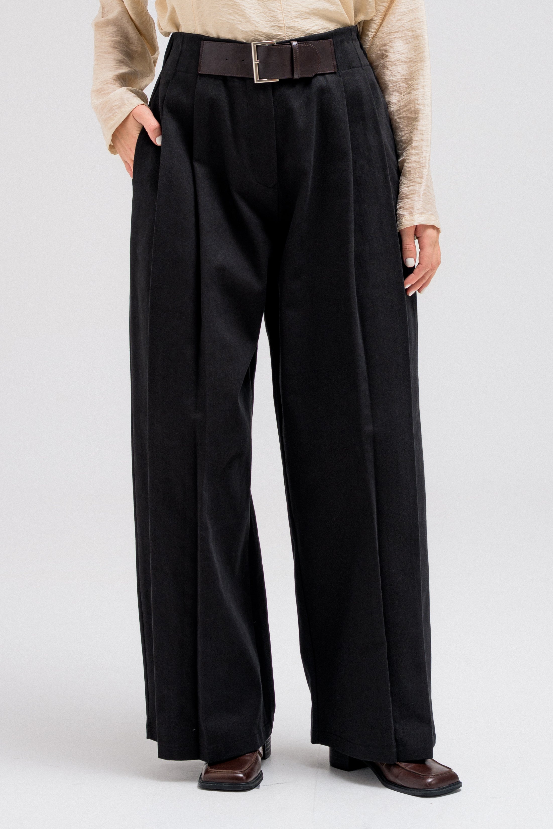 SOFT PLEAT TROUSER
