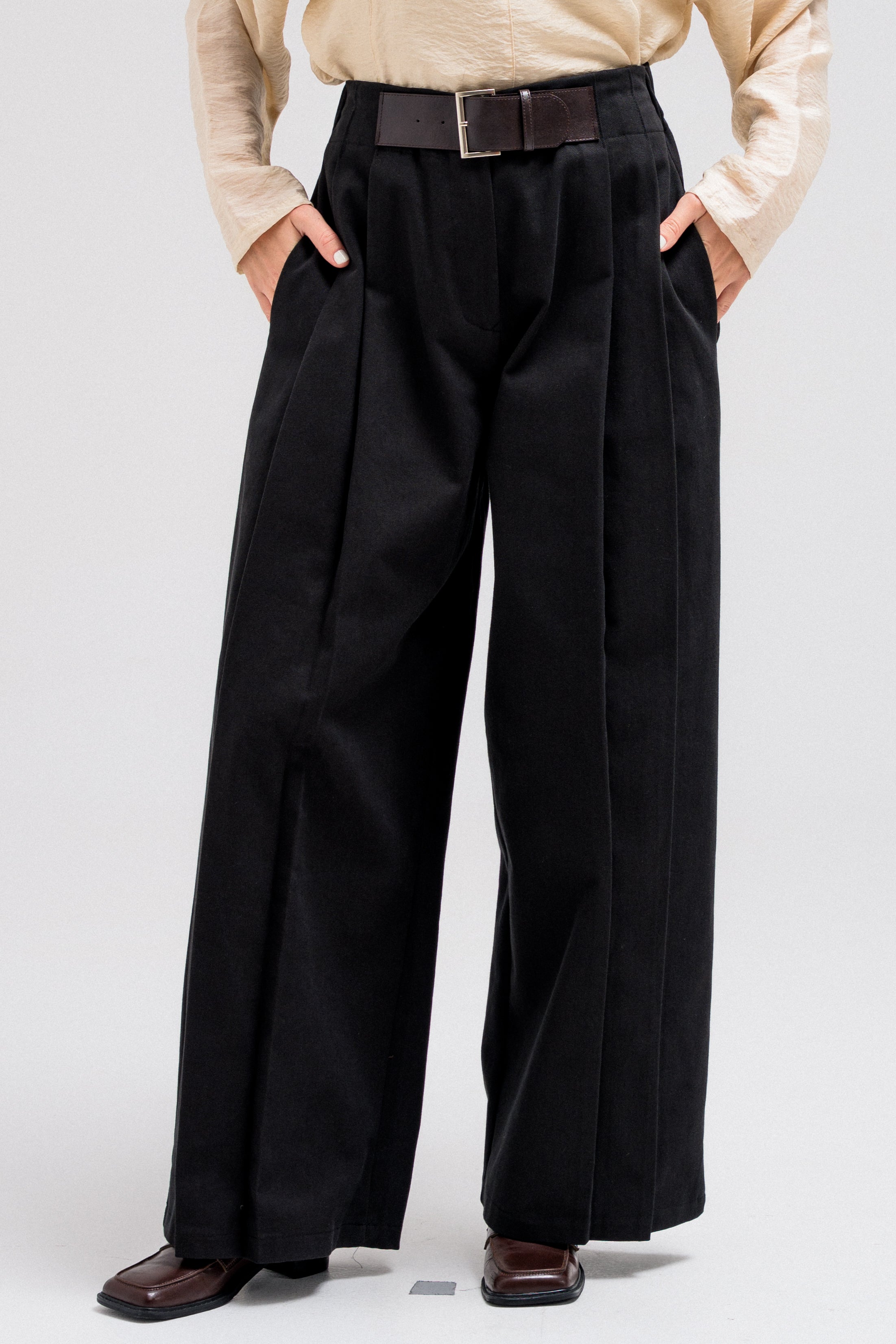 SOFT PLEAT TROUSER