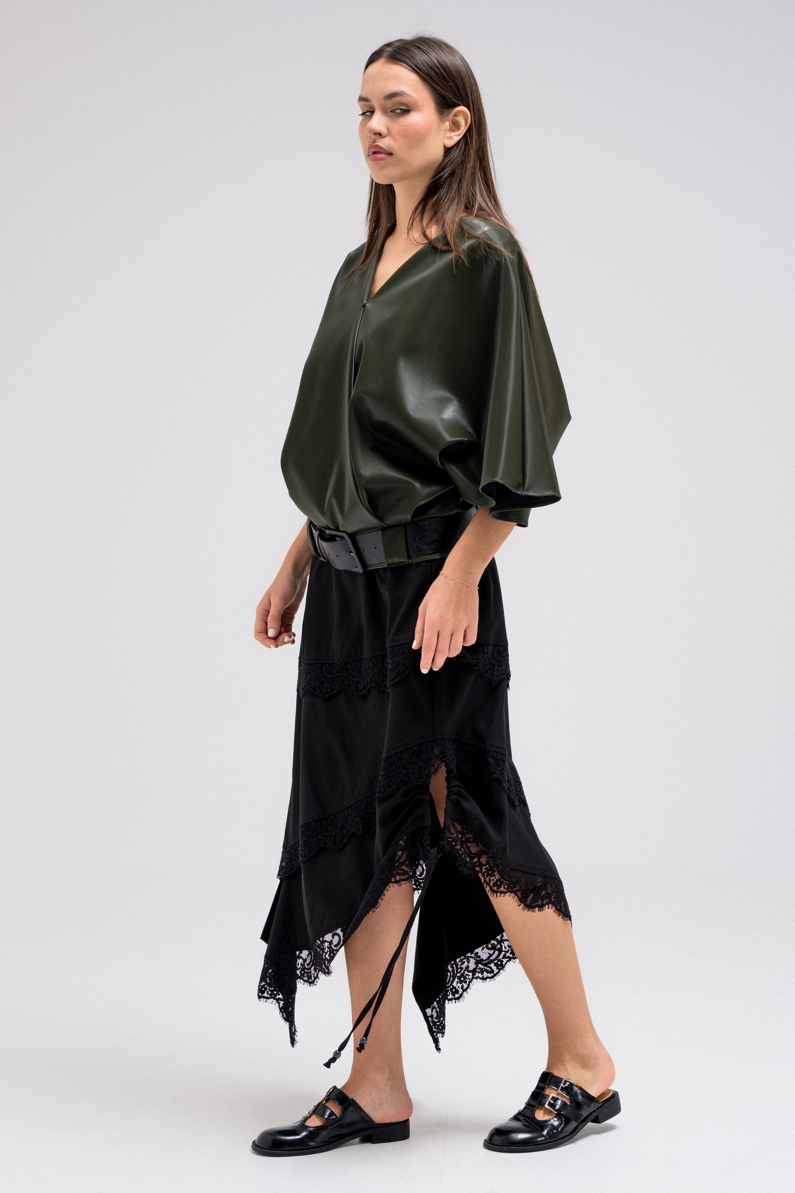 KAVEN ASYMMETRIC TOP