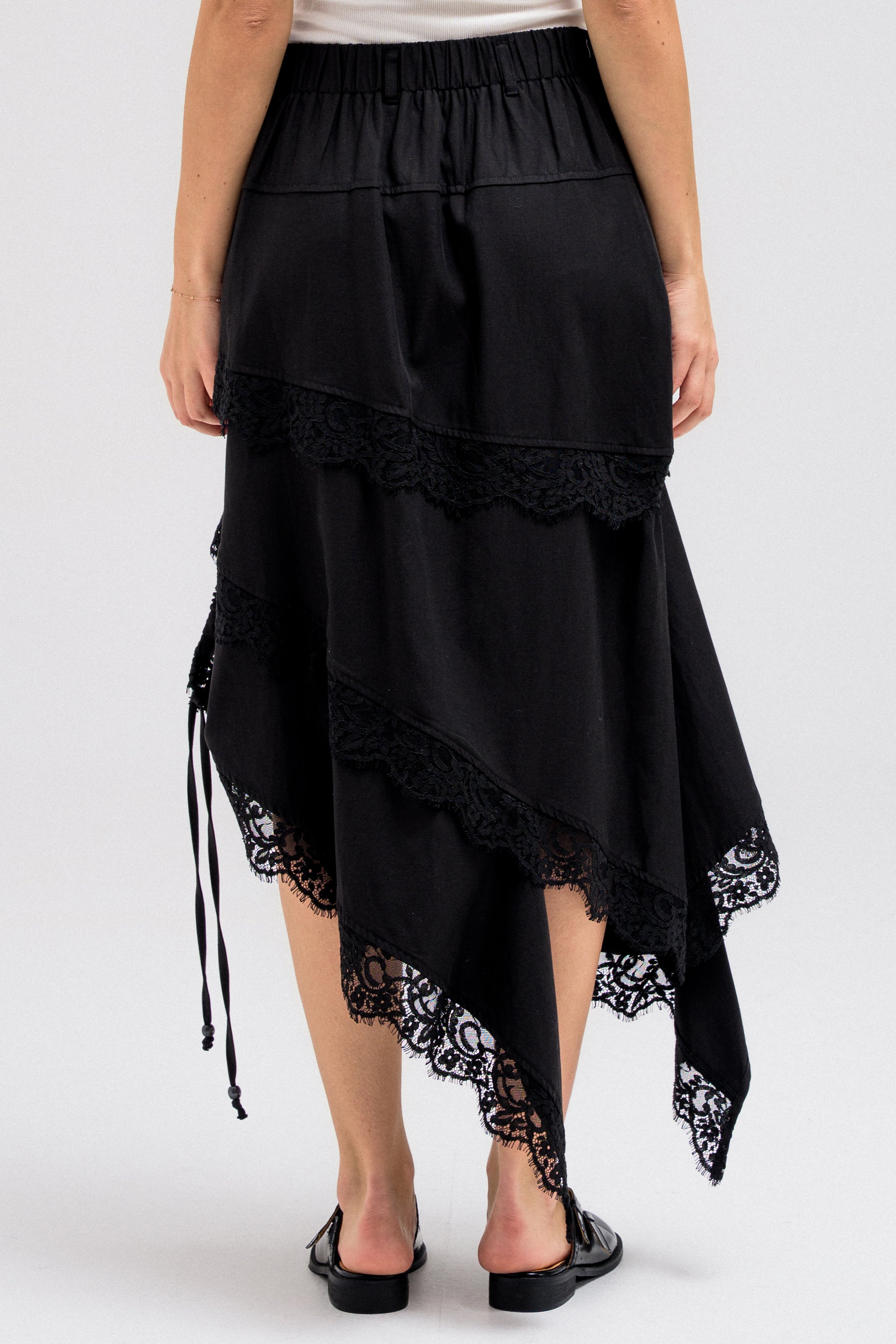 NOIR LACE PANEL SKIRT