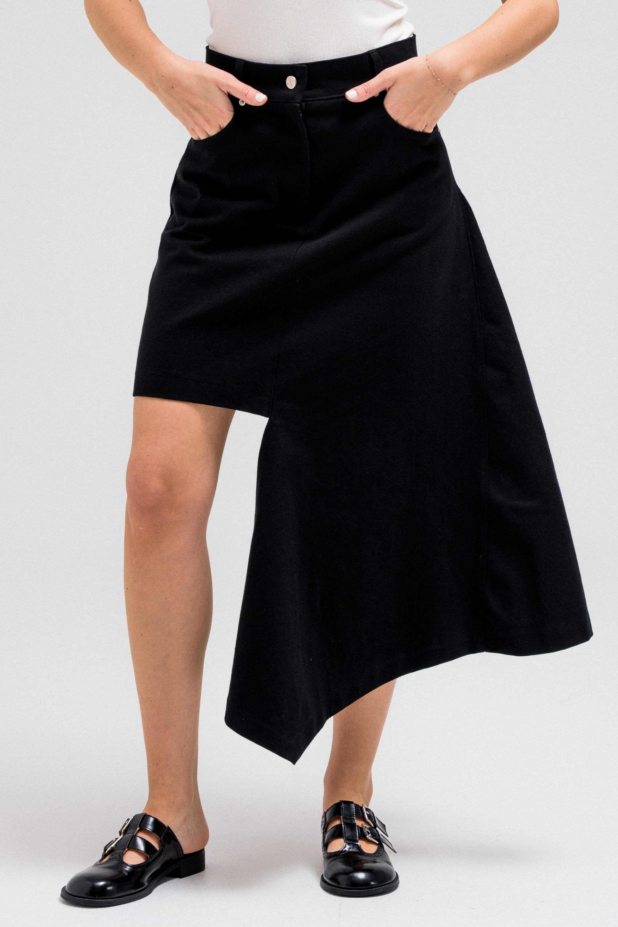 VIREN ASYMMETRIC SKIRT