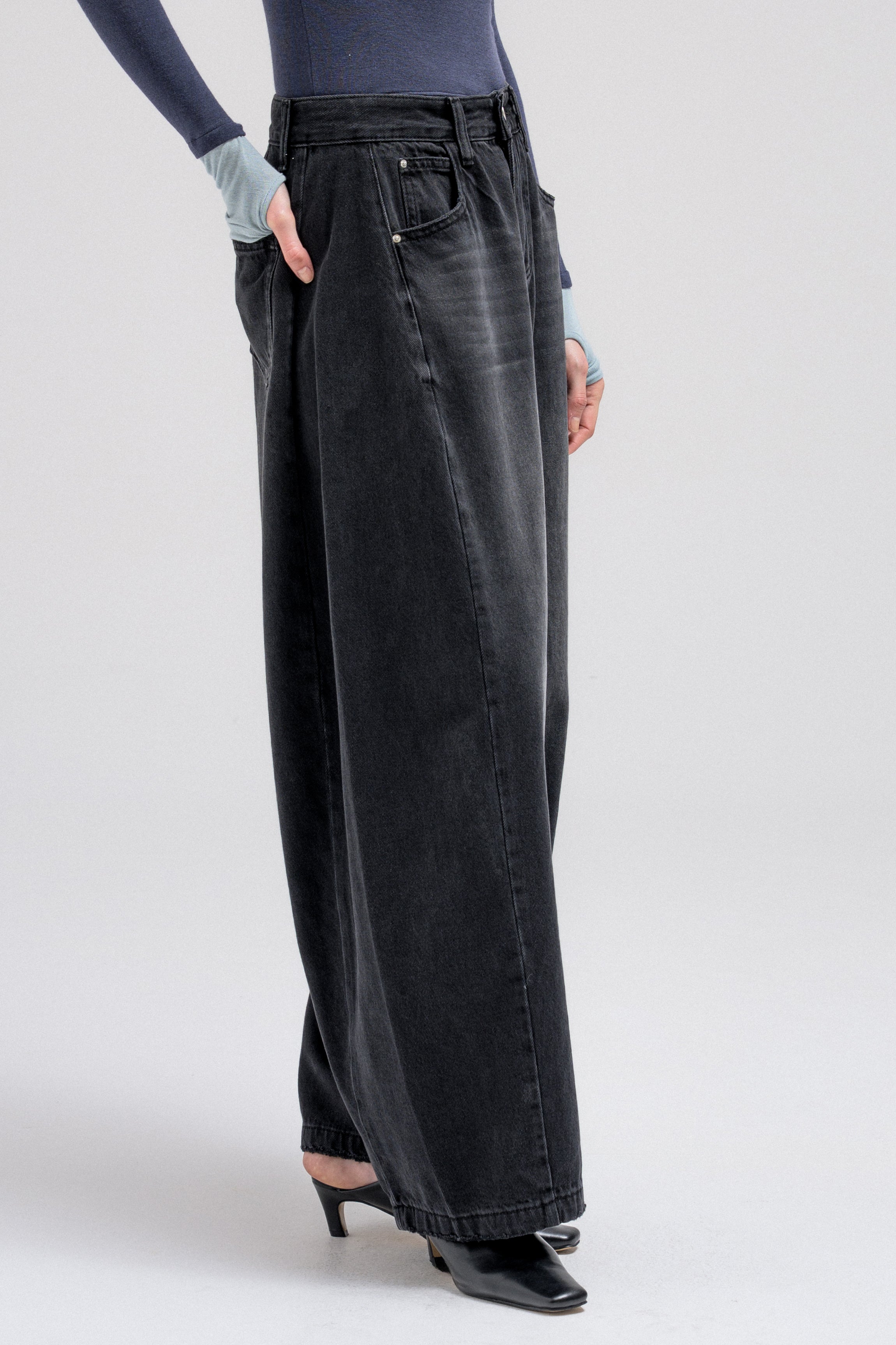 RILEY WIDE LEG JEANS