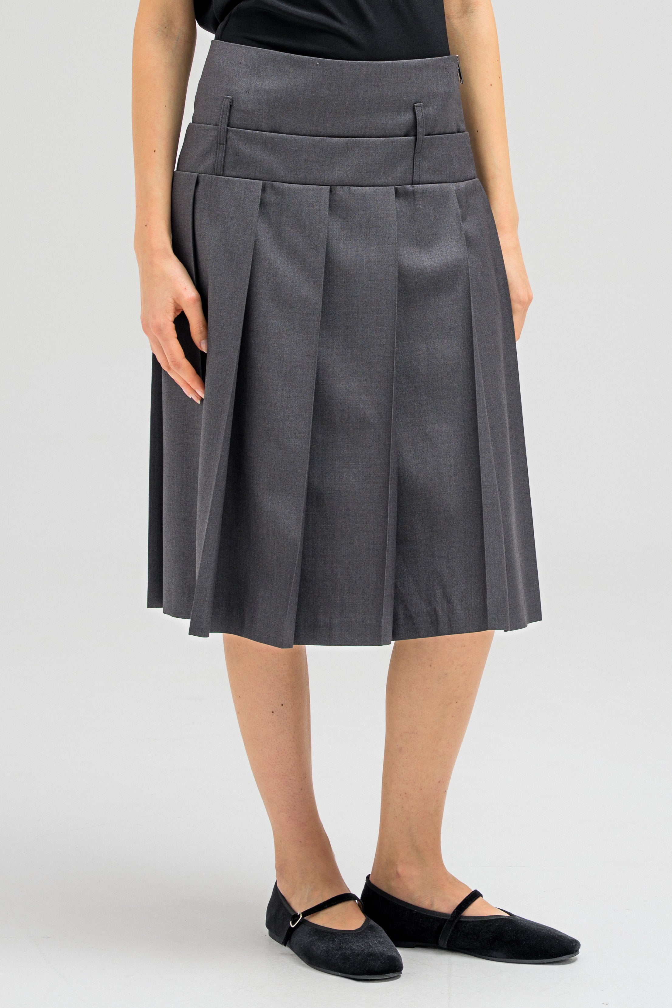 PLEAT SKIRT