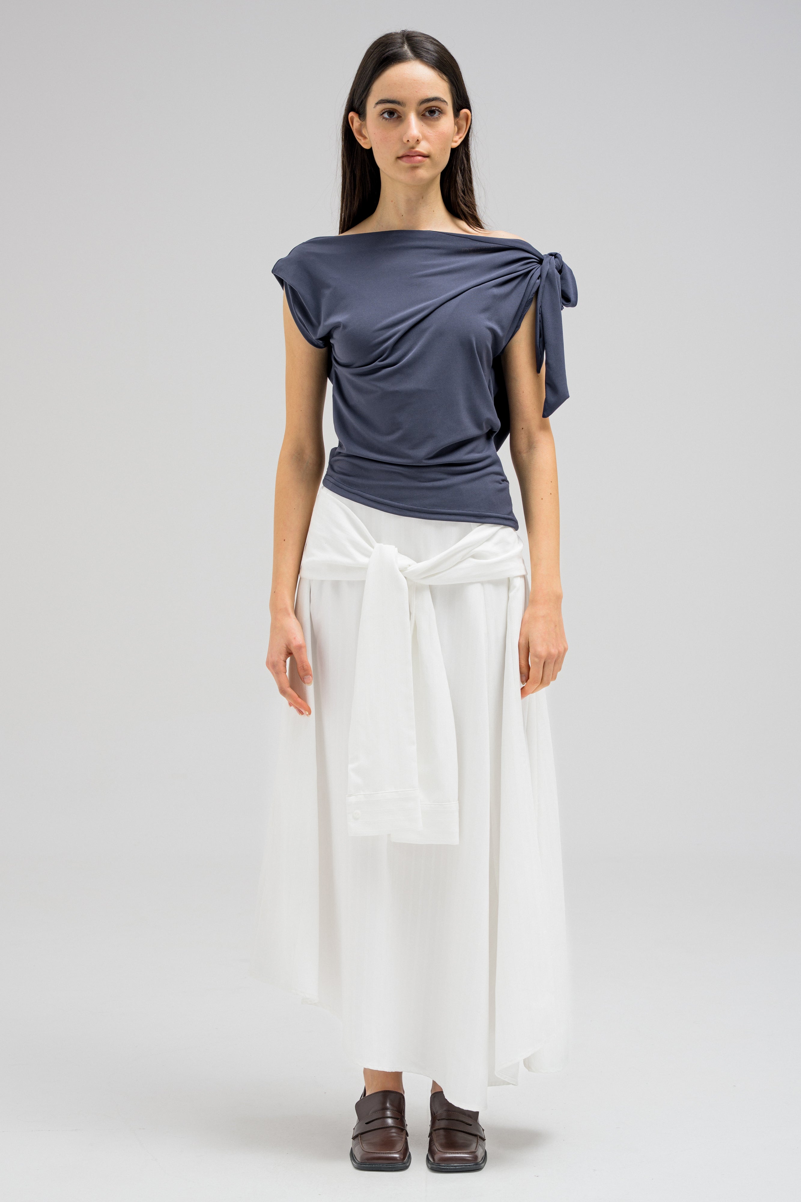 KNOT DRAPE TOP