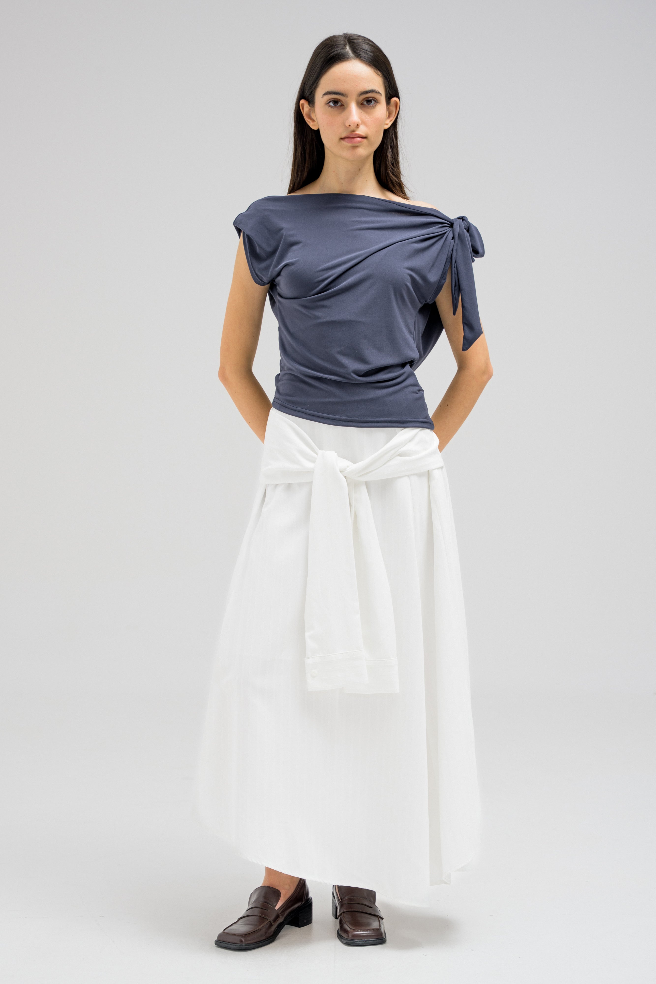 KNOT DRAPE TOP