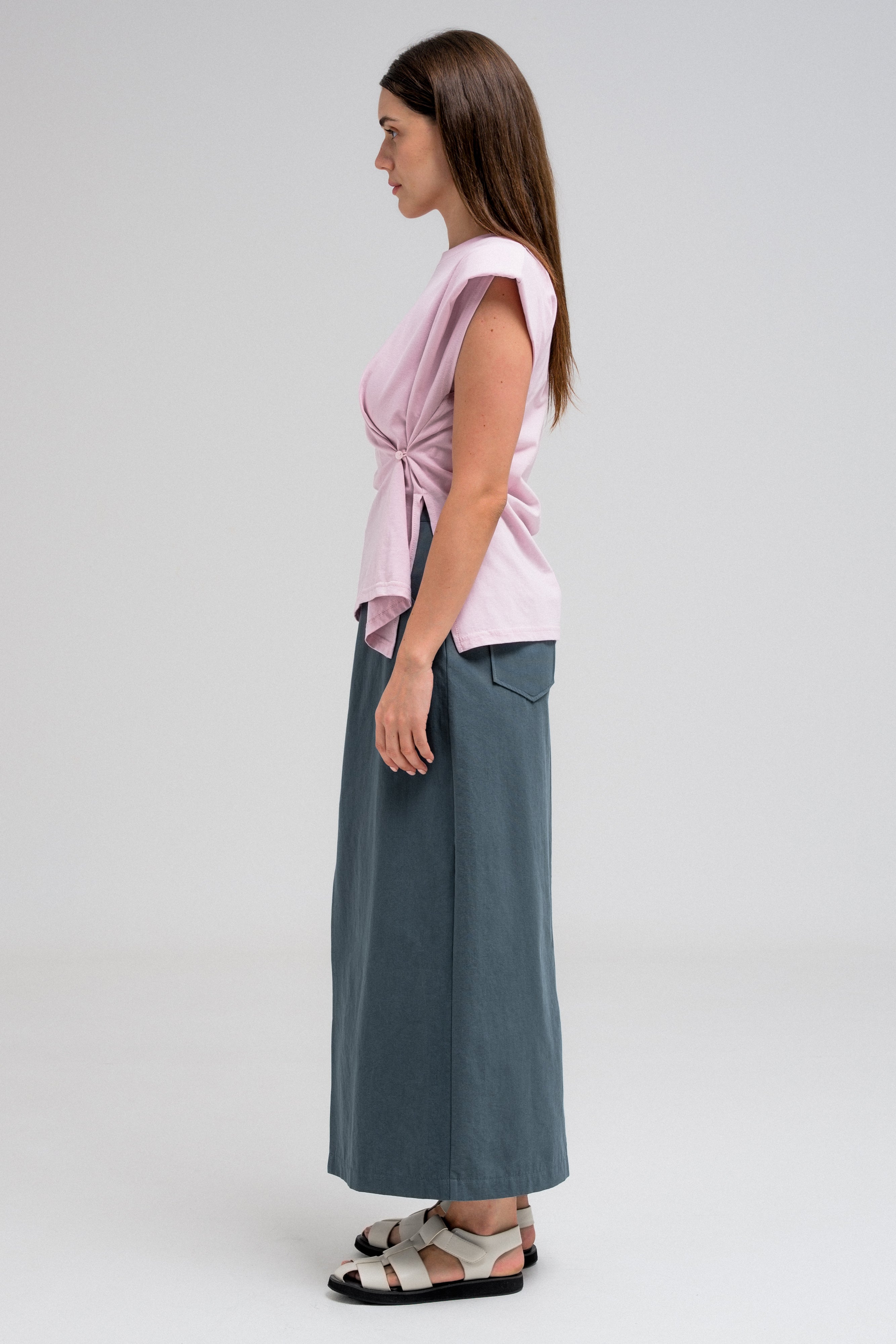 KORA TWISTED TEE