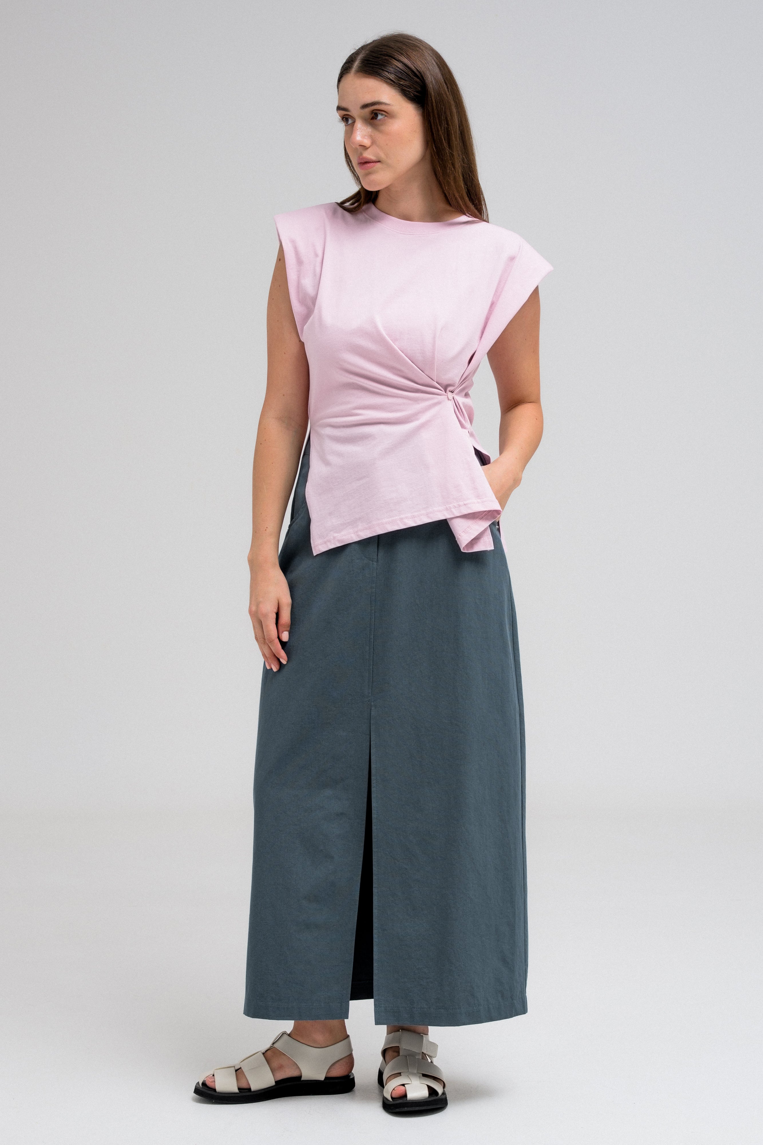 KORA TWISTED TEE