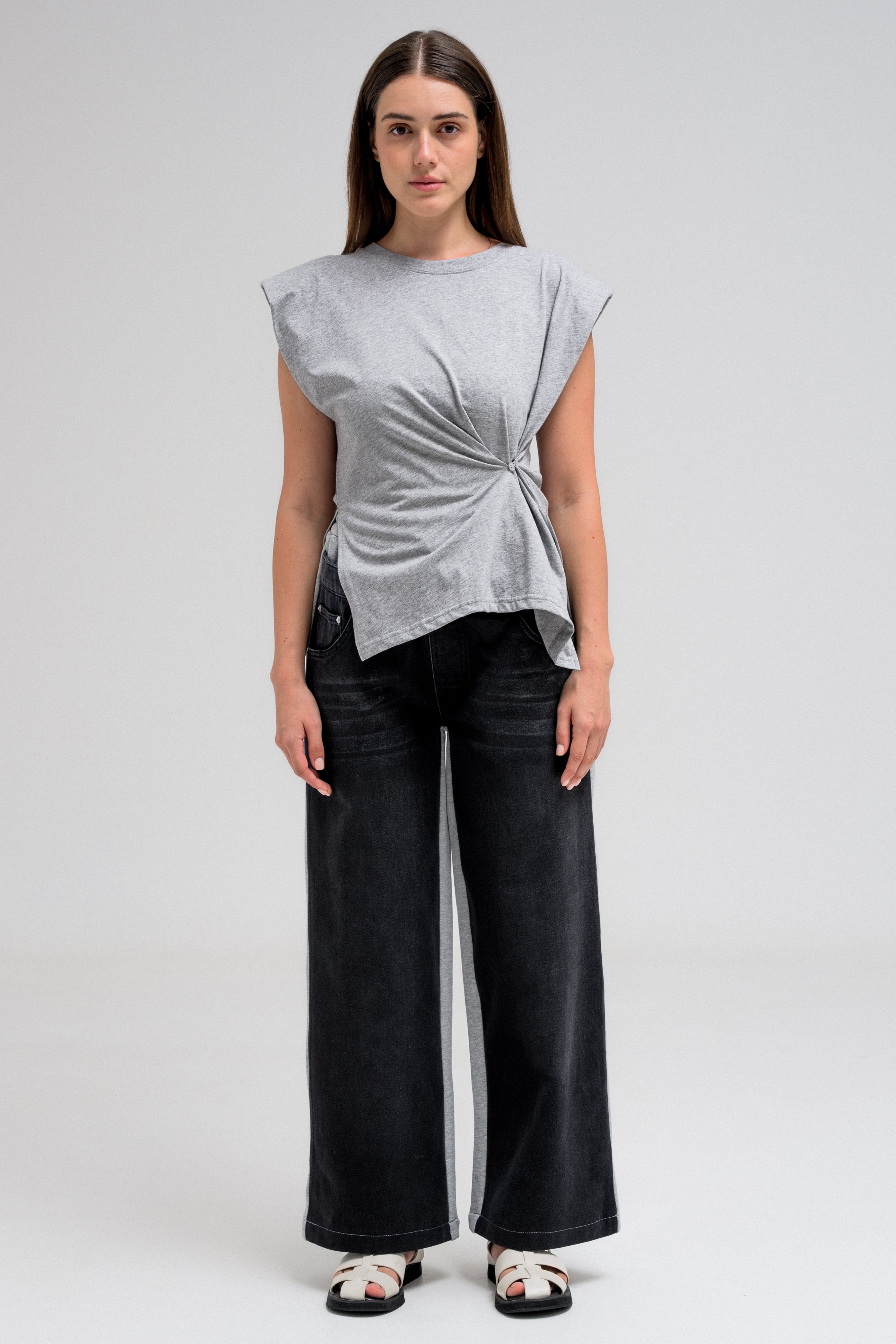 KORA TWISTED TEE