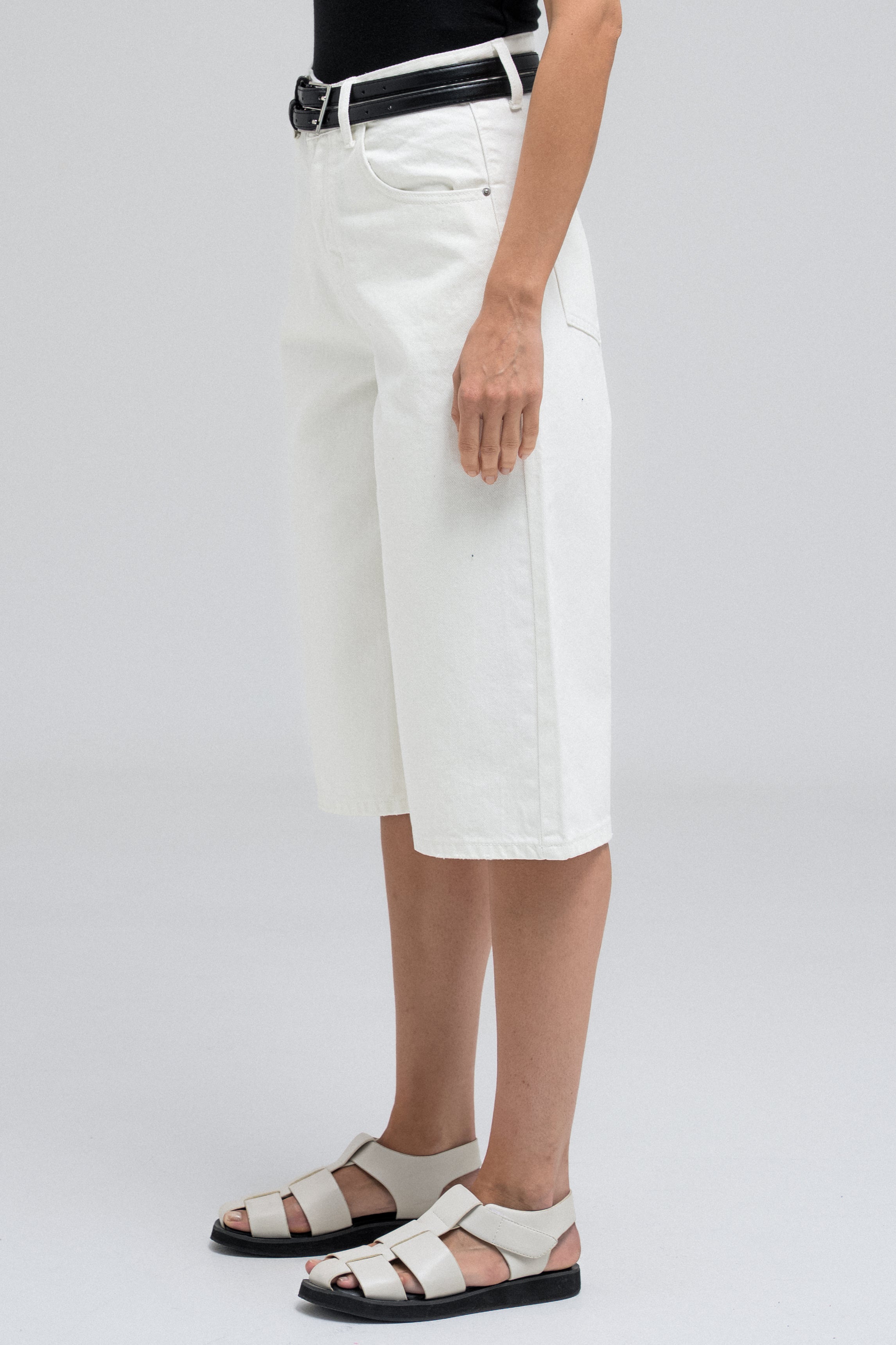 THE DOUBLE BELT SHORTS