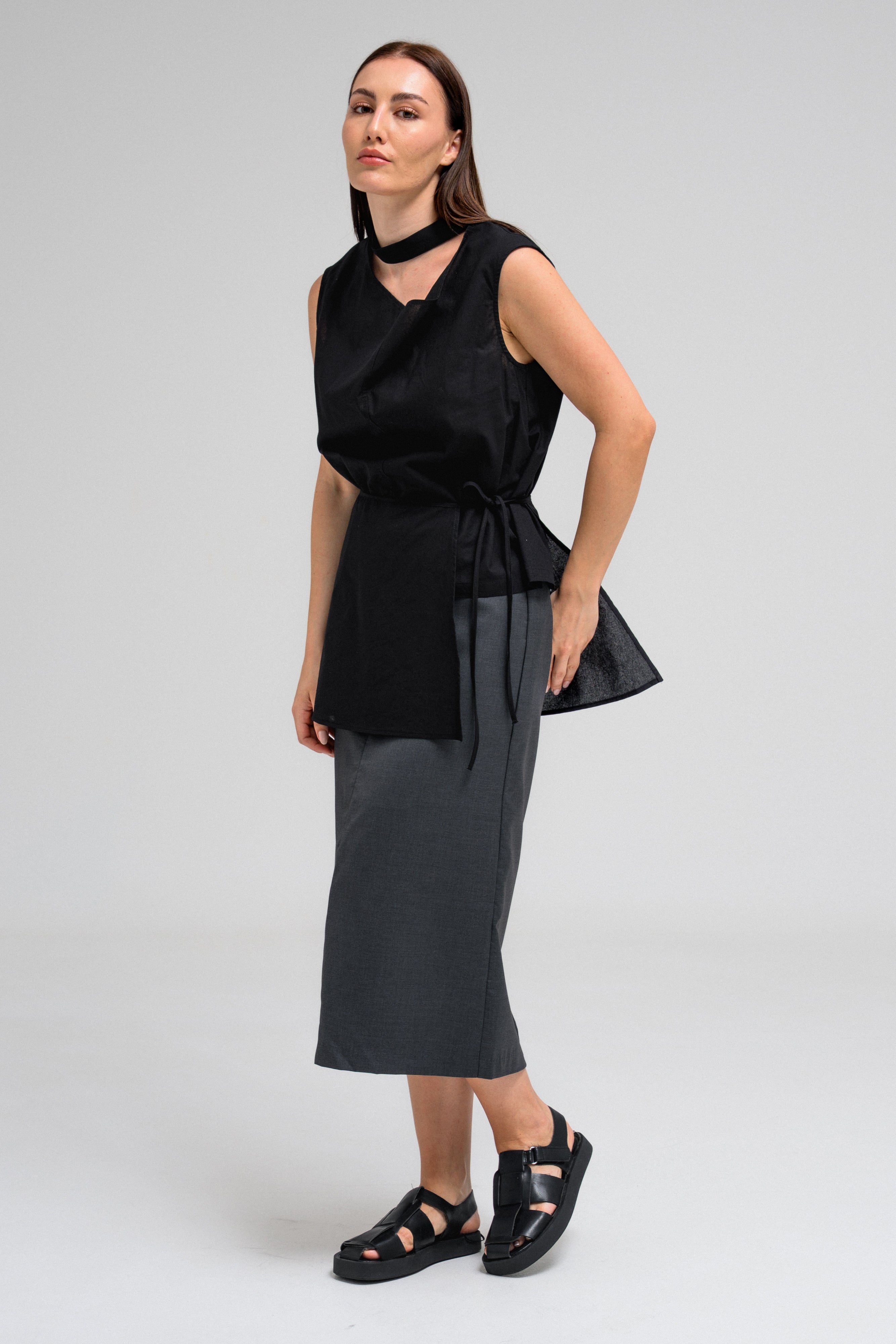NOIR ASYMMETRIC TOP