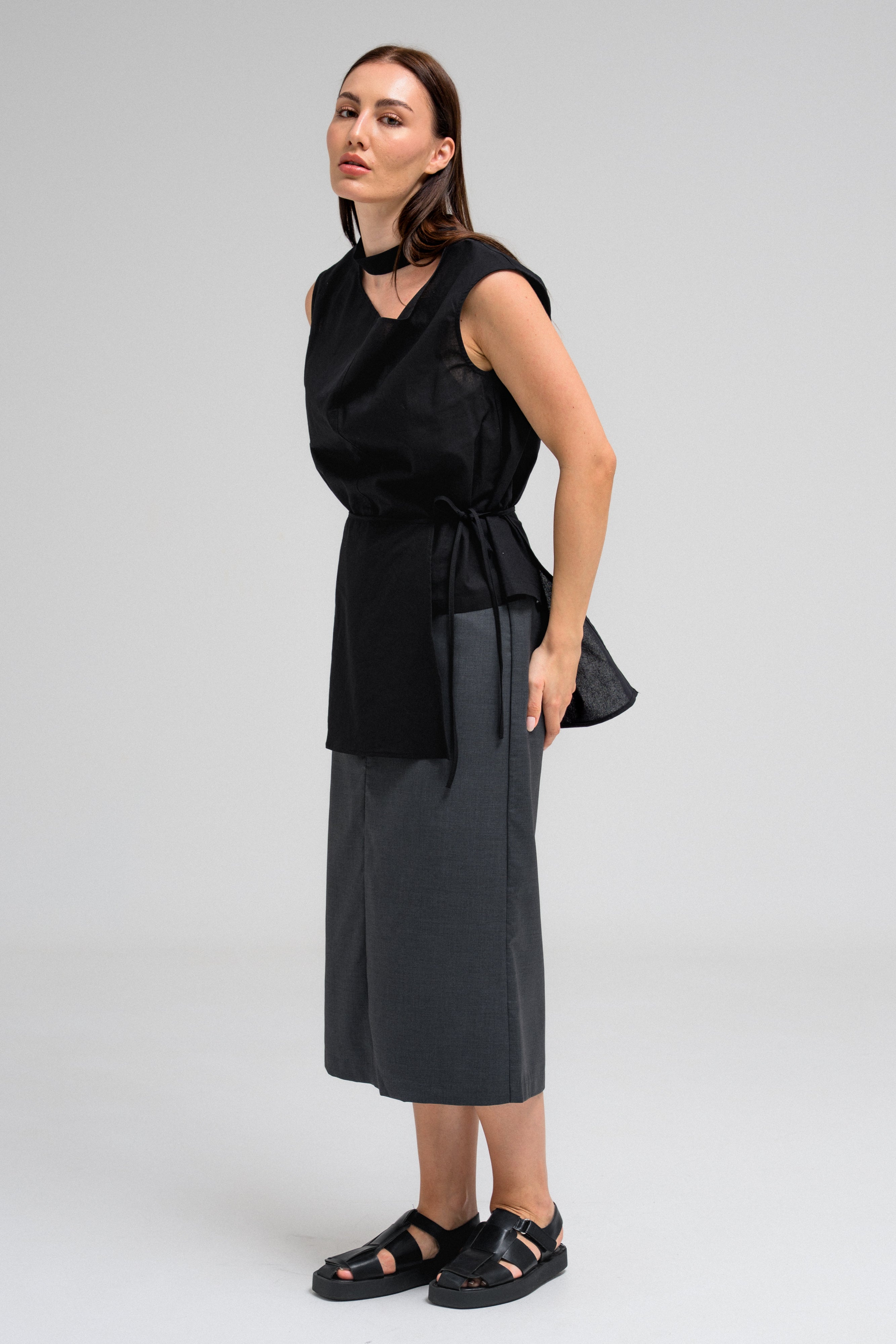NOIR ASYMMETRIC TOP
