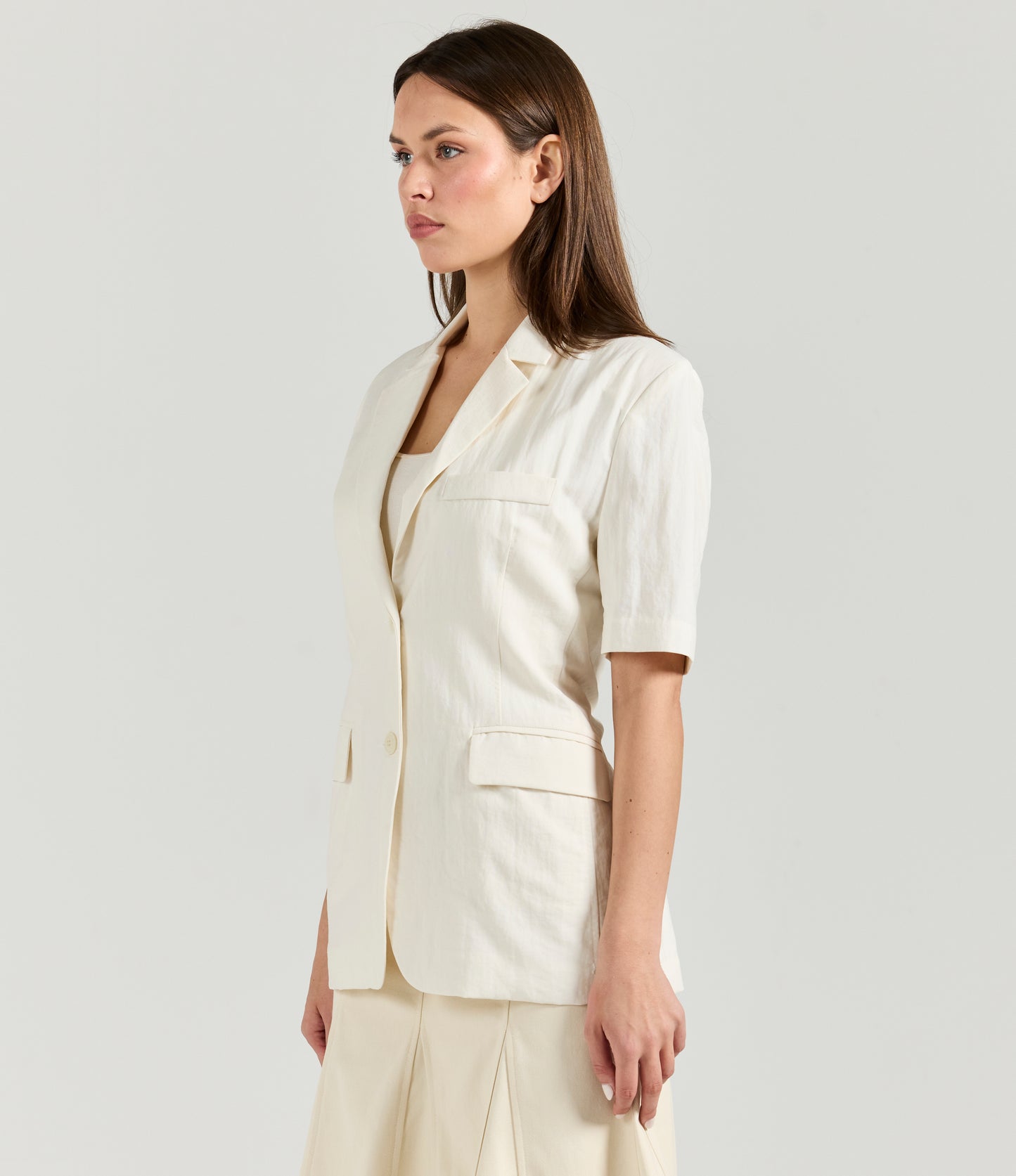 IVORY SHORT SLEEVES BLAZER